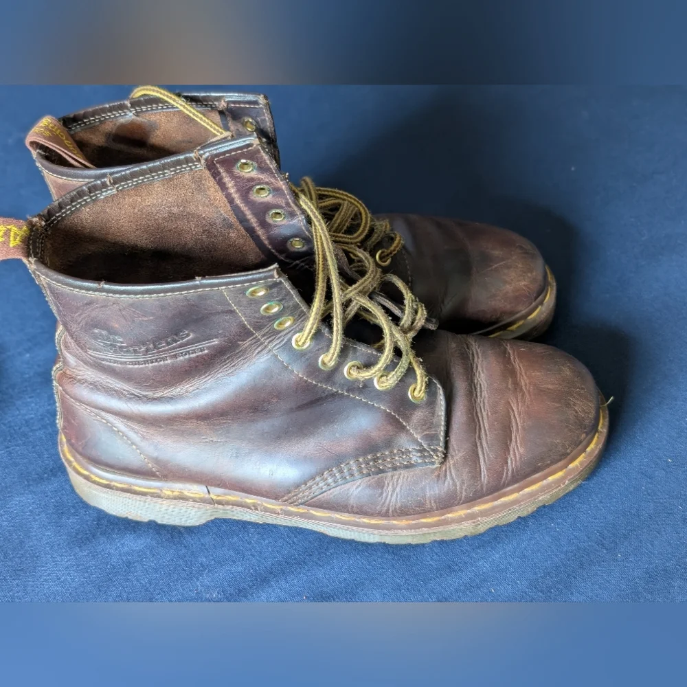 Vintage Dr. Martens 1460 "The Original" Men's Brown Leather Boots SZ. 10 - Picture 2 of 9